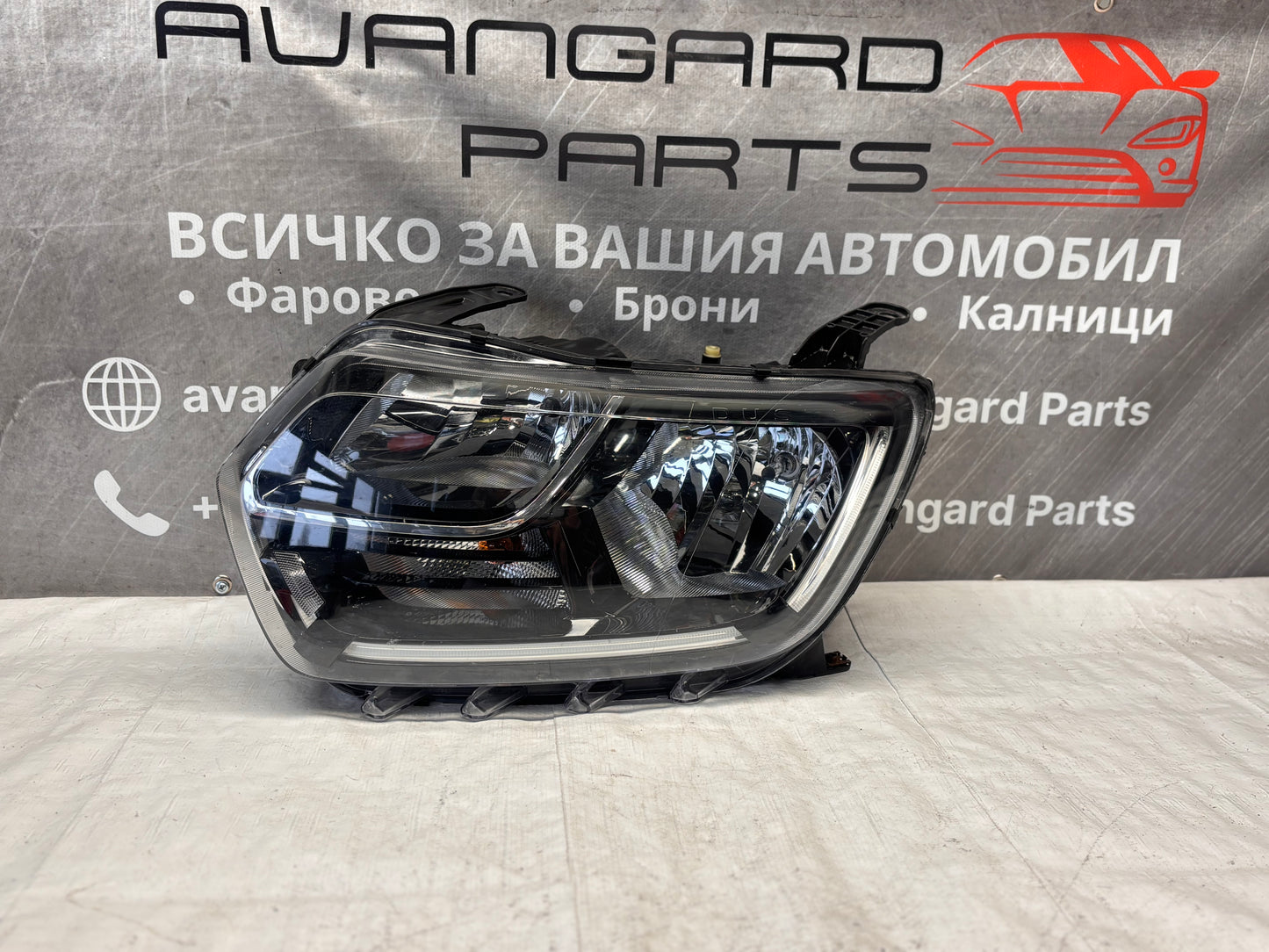 Фар преден ляв • Dacia Duster 2017–2021