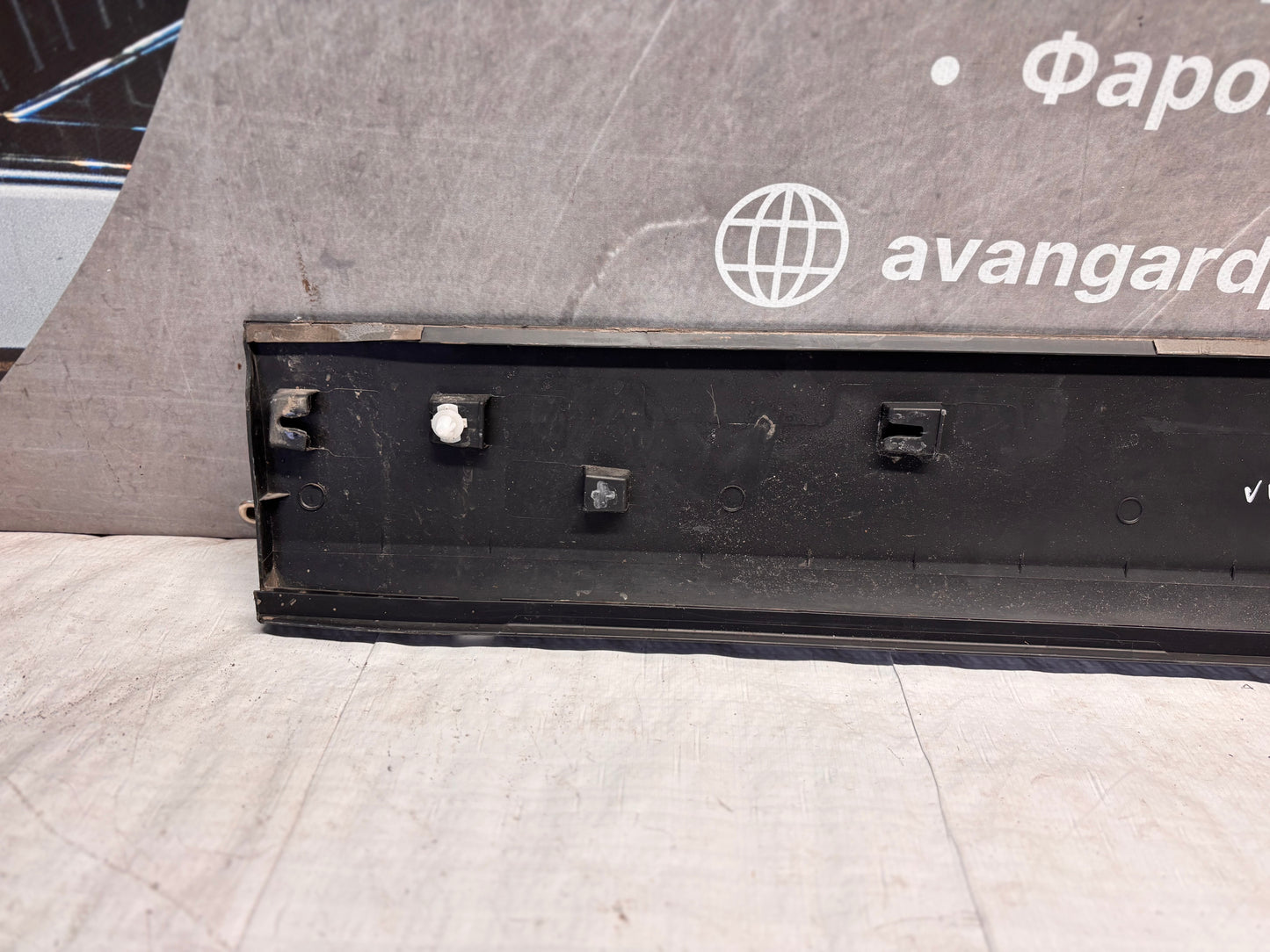 Декоративна лайстна врата • VW T-Cross