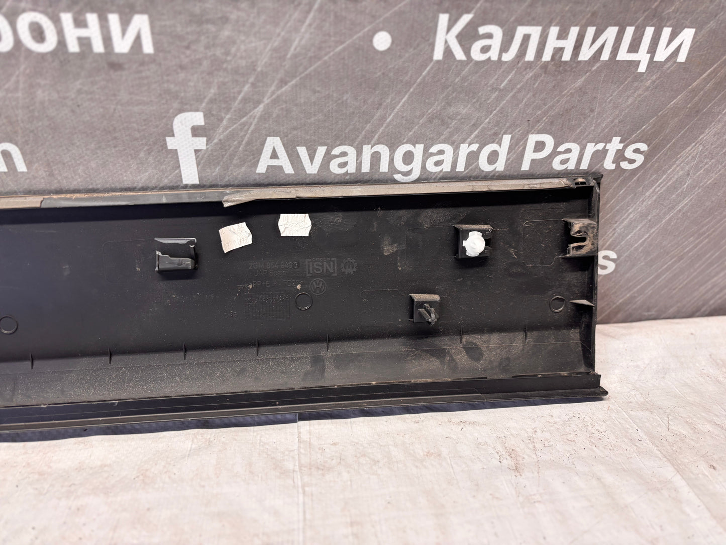 Декоративна лайстна врата • VW T-Cross