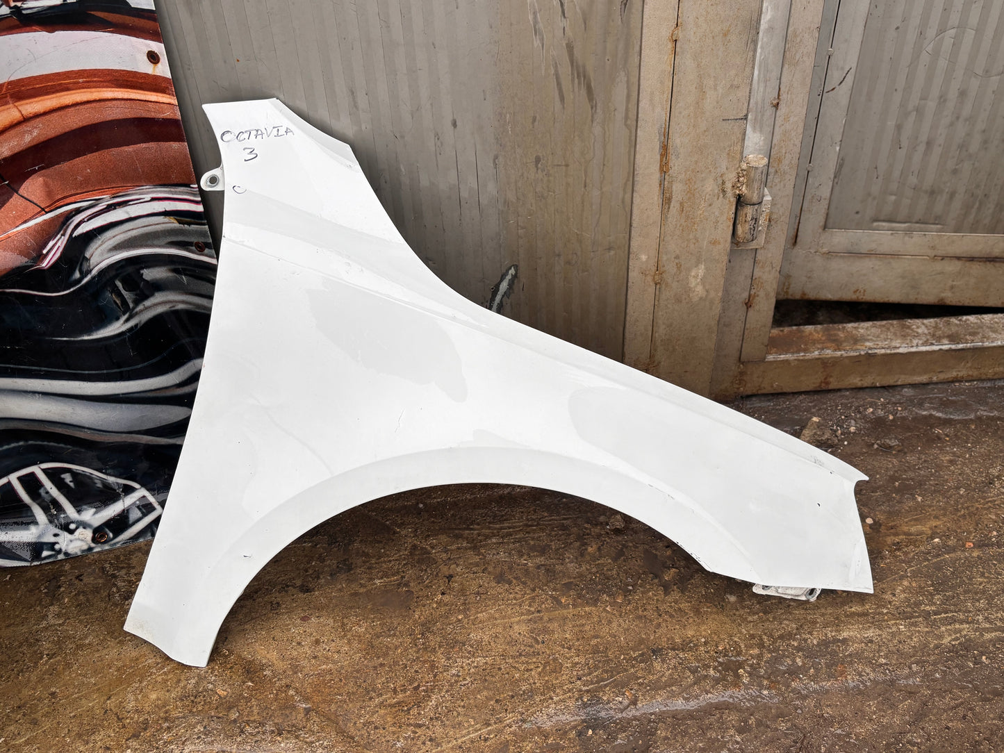 Калник преден десен • Škoda Octavia 3 • 2013–2020