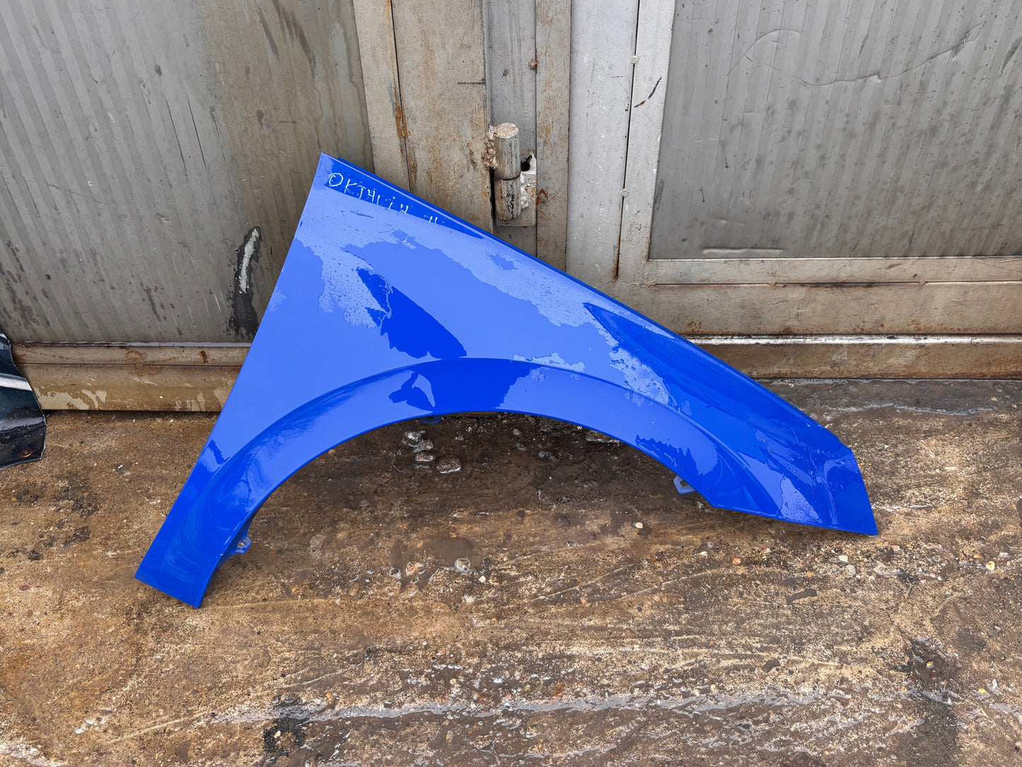 Калник преден • Skoda Octavia 4 (A8) • десен