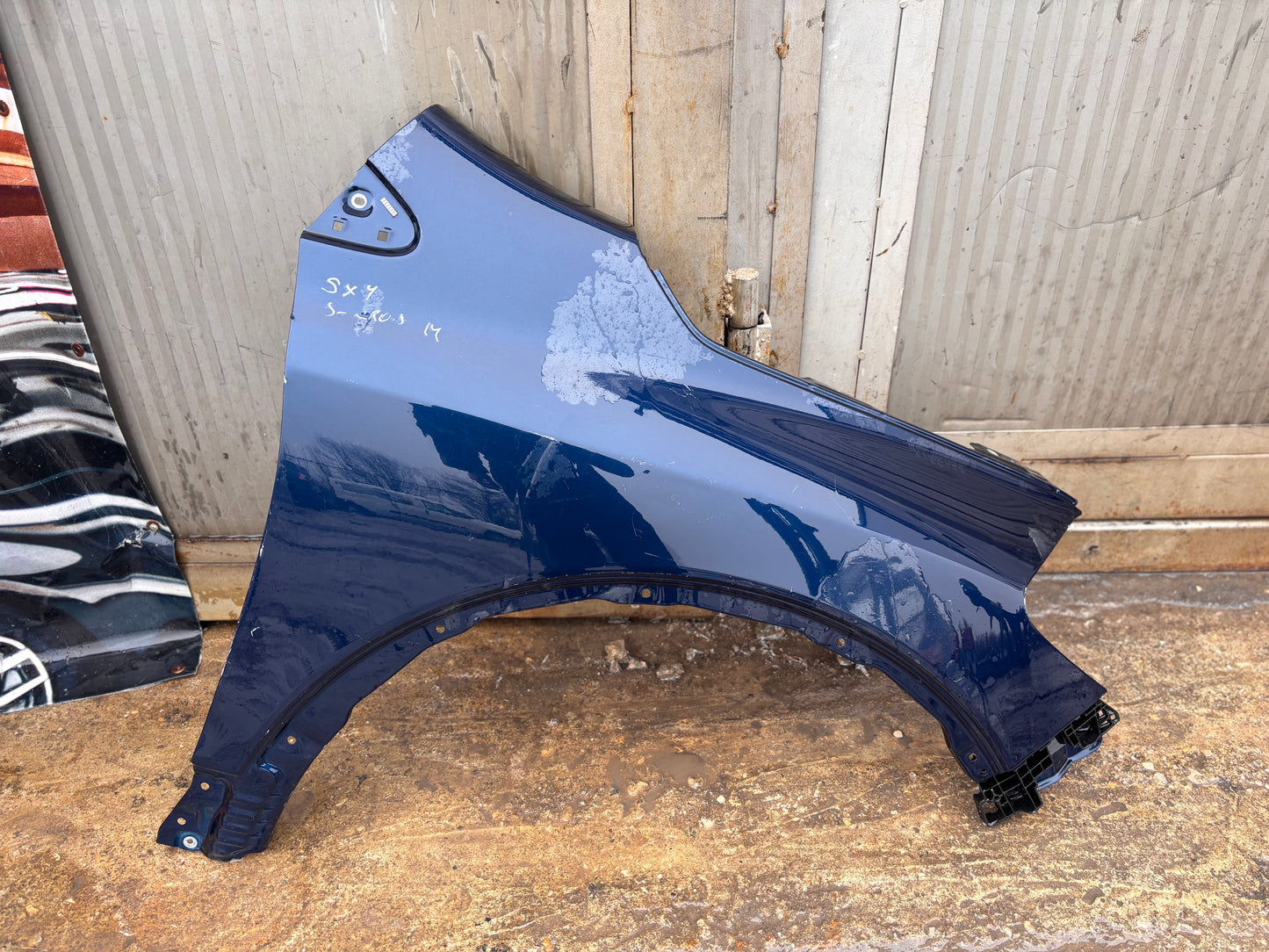 Калник преден десен • Suzuki SX4 S-Cross • 2014–