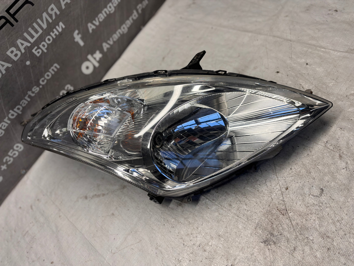 Фар преден десен • Suzuki Swift • 2010–