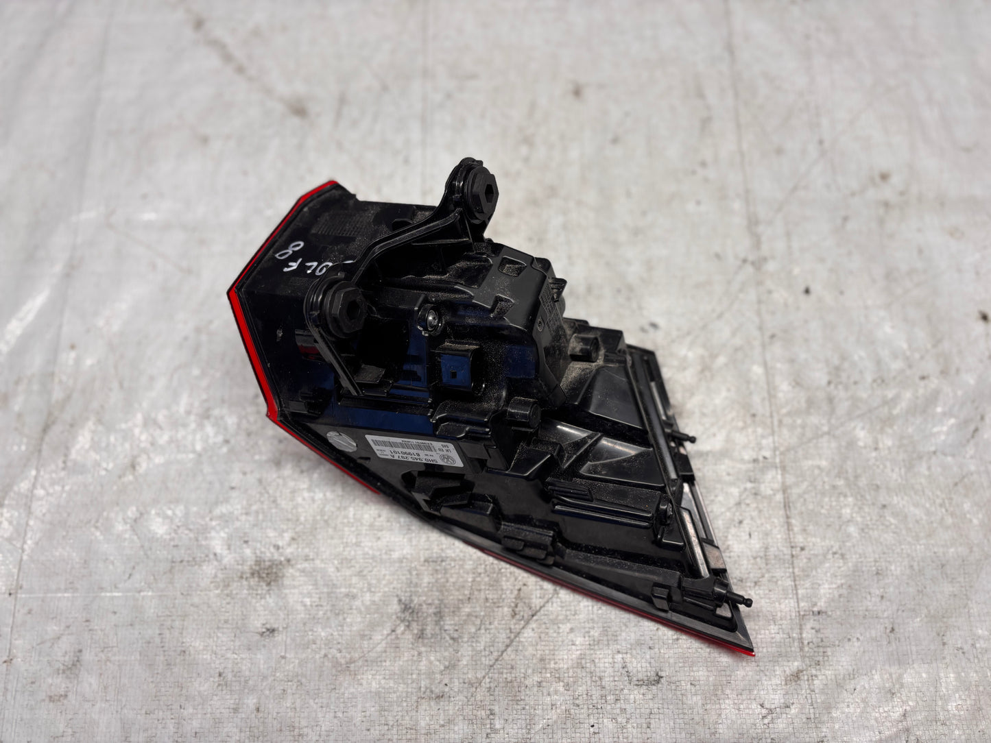 Стоп ляв • Volkswagen Golf 8