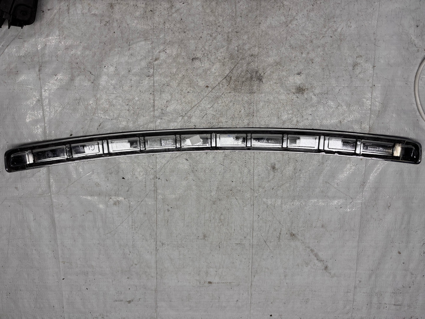 Декоративна лайстна задна броня • Mercedes-Benz GLA