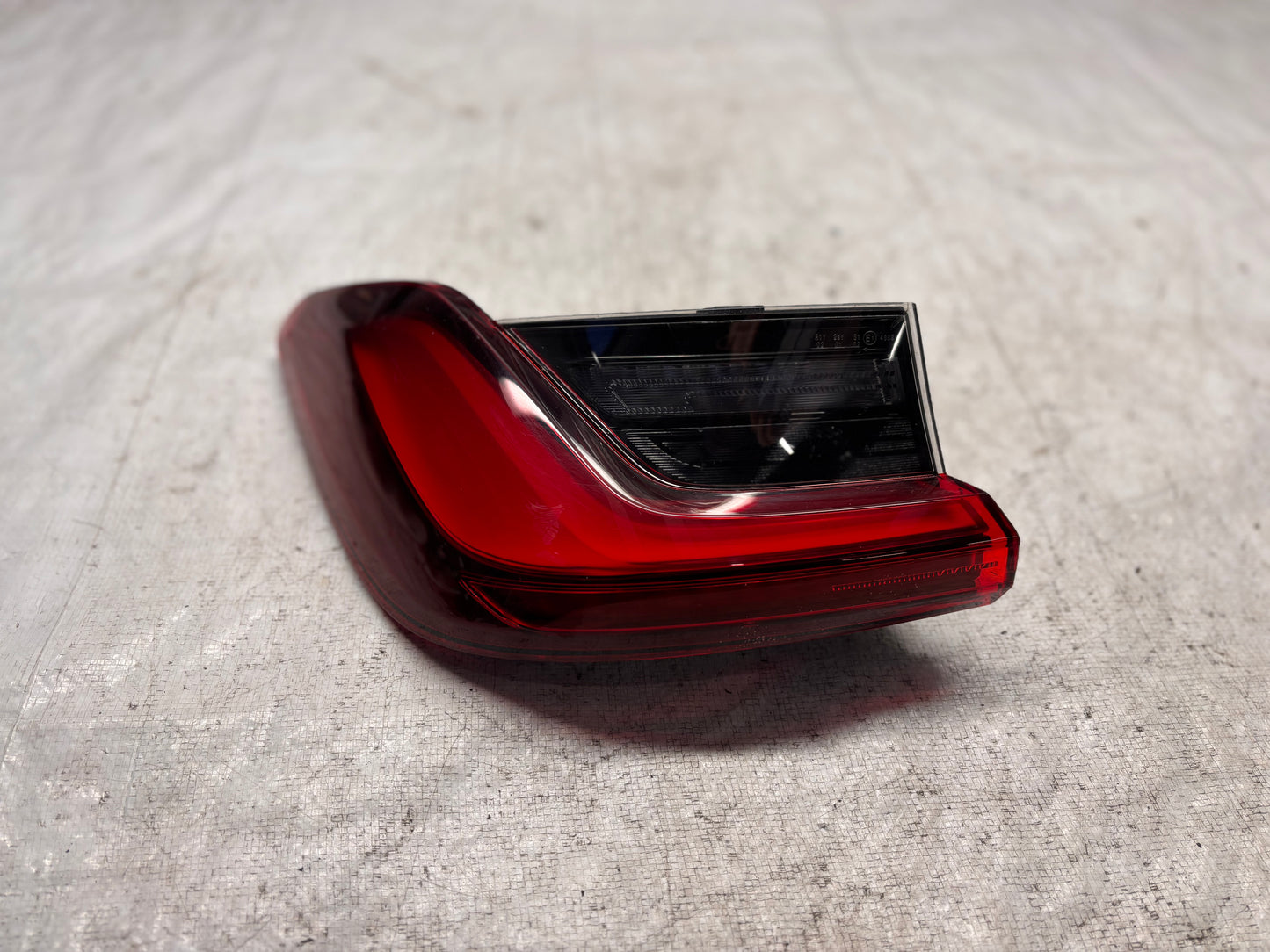 Стоп външен ляв • BMW 3 Series Touring (G21)