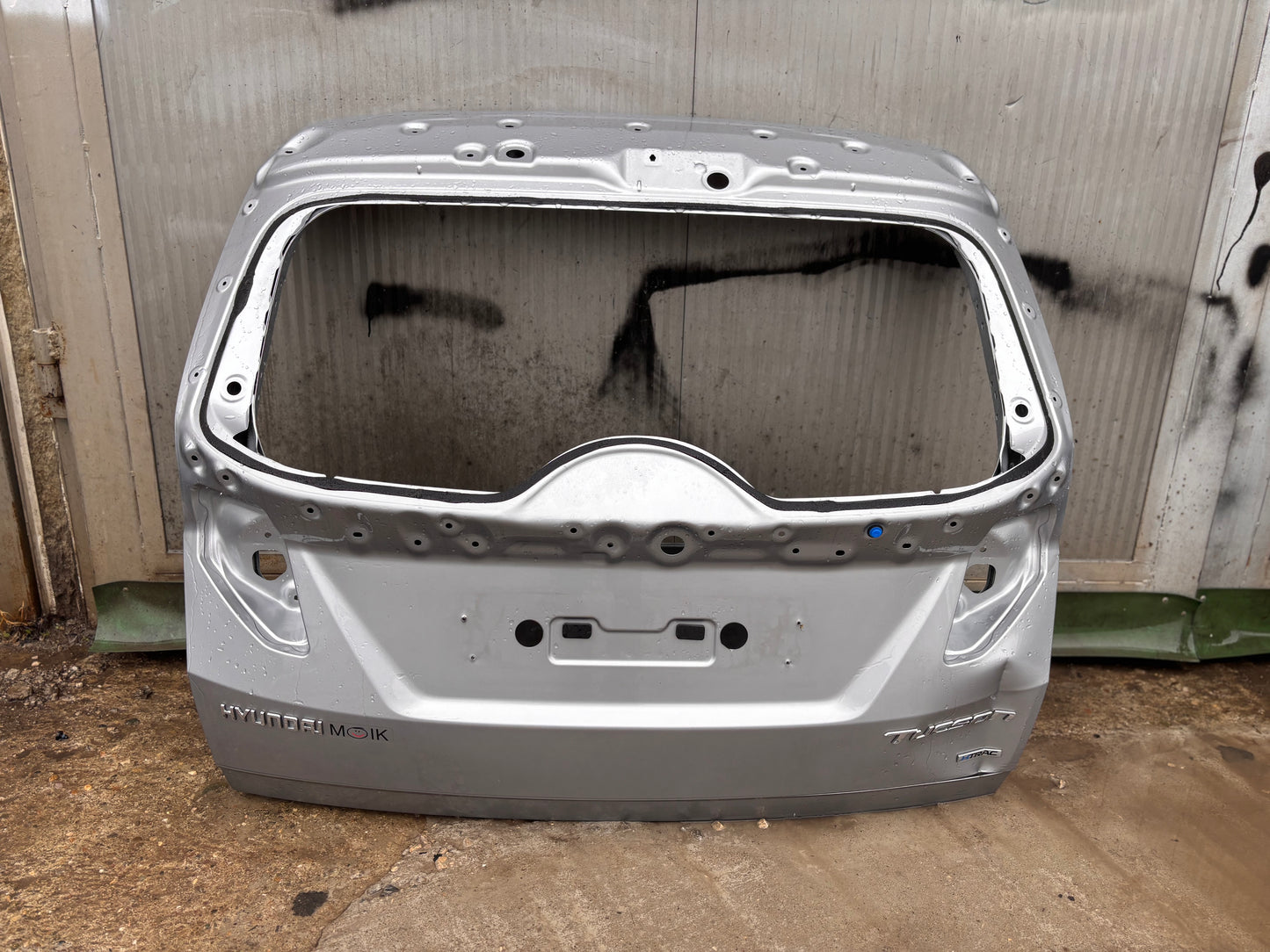 Багажна врата • Hyundai Tucson 20-