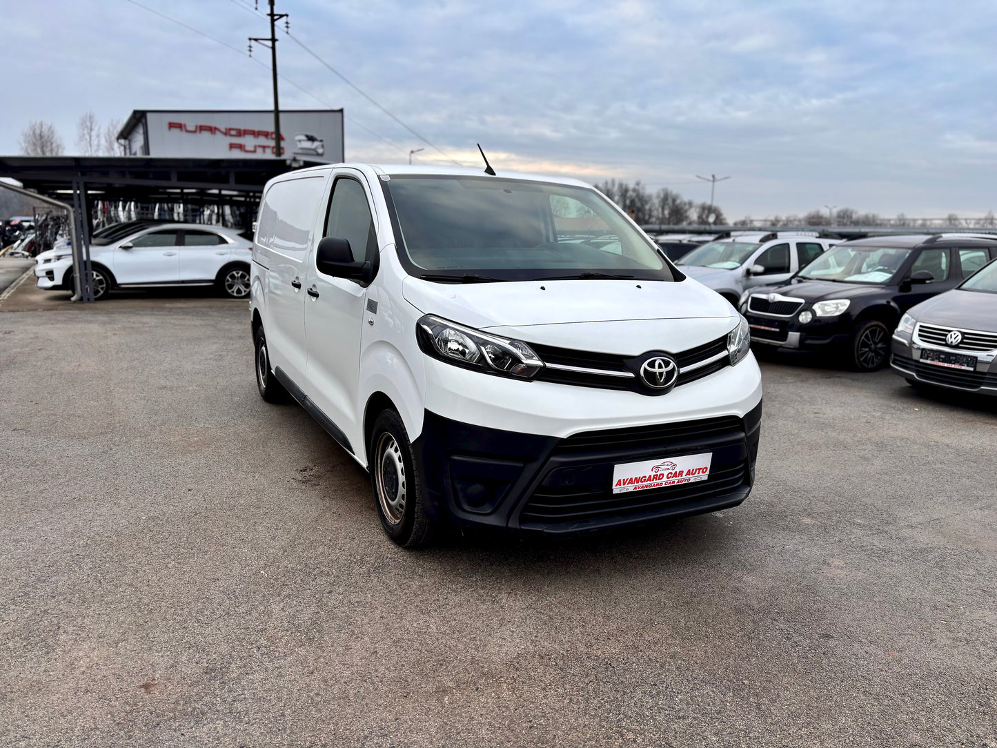 TOYOTA PROACE