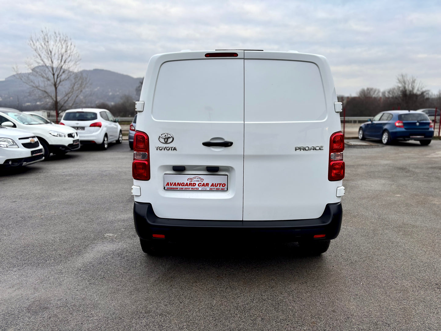 TOYOTA PROACE