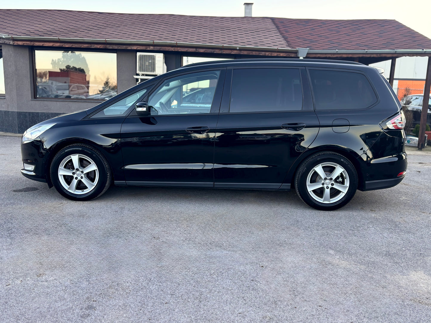 FORD GALAXY