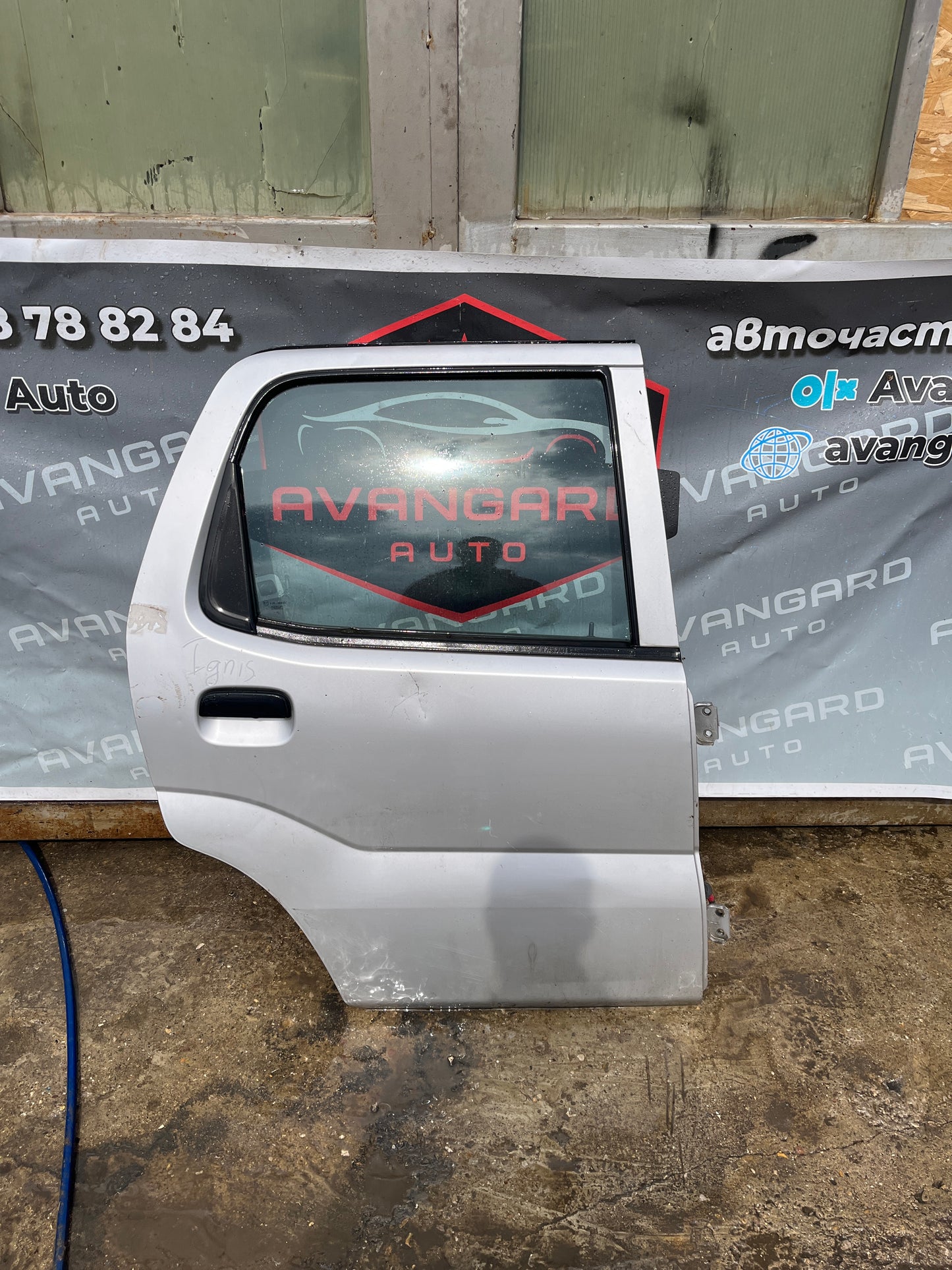 задна врата Suzuki Ignis 2003-2008