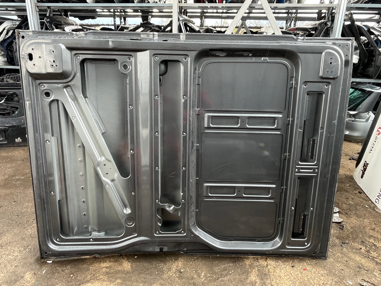 Врата Volkswagen Crafter