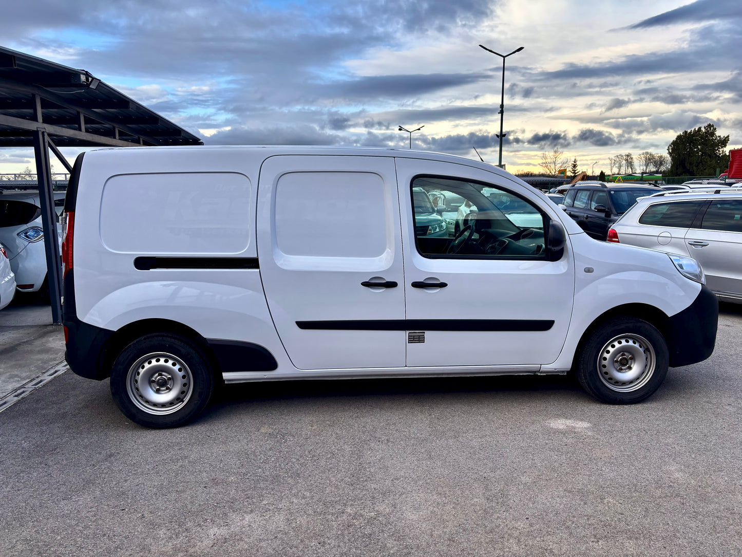 RENAULT KANGOO MAXI
