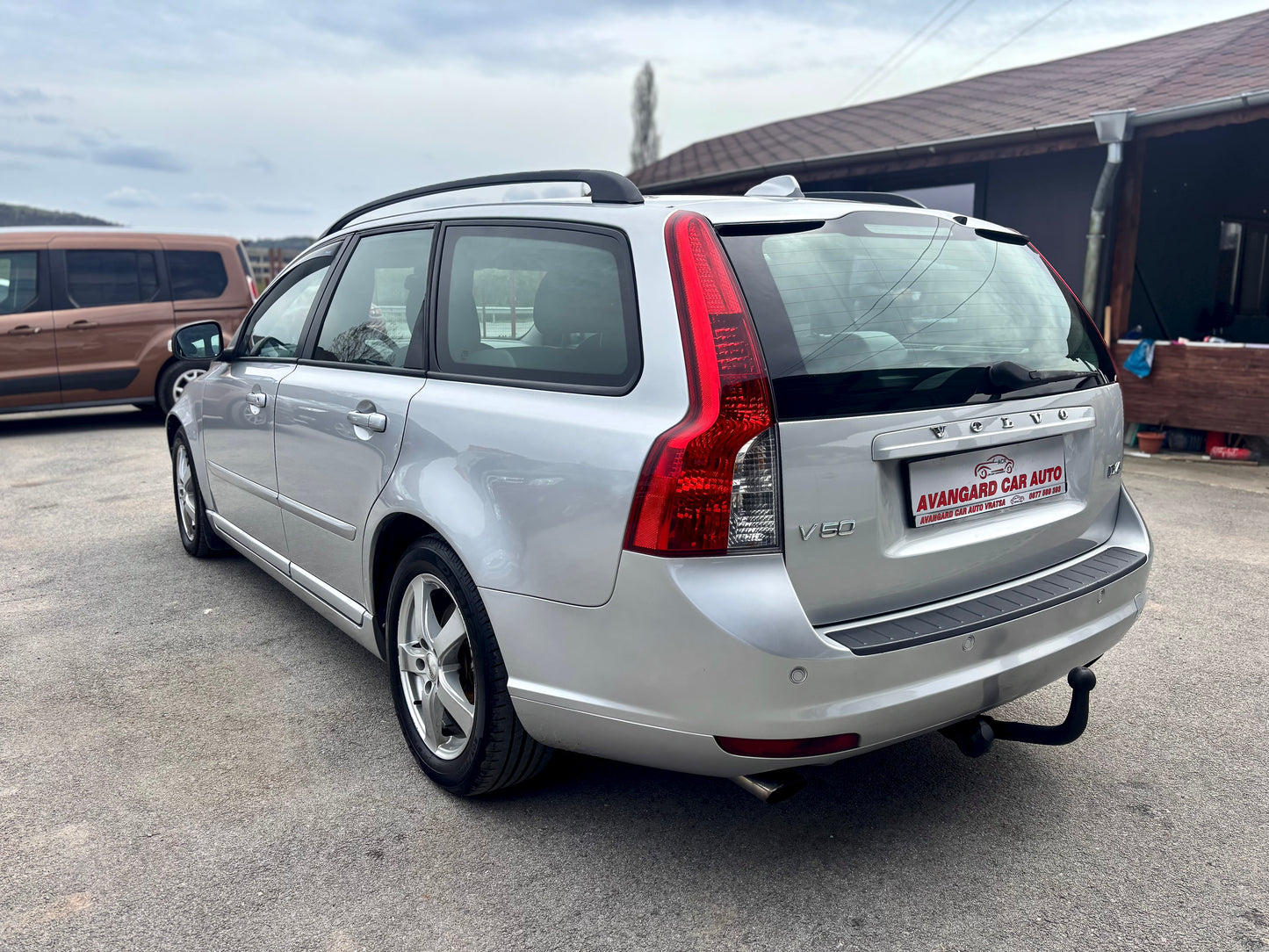 VOLVO V50