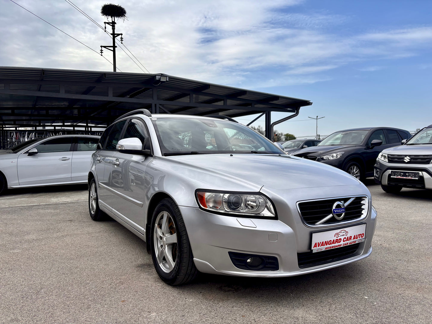 VOLVO V50