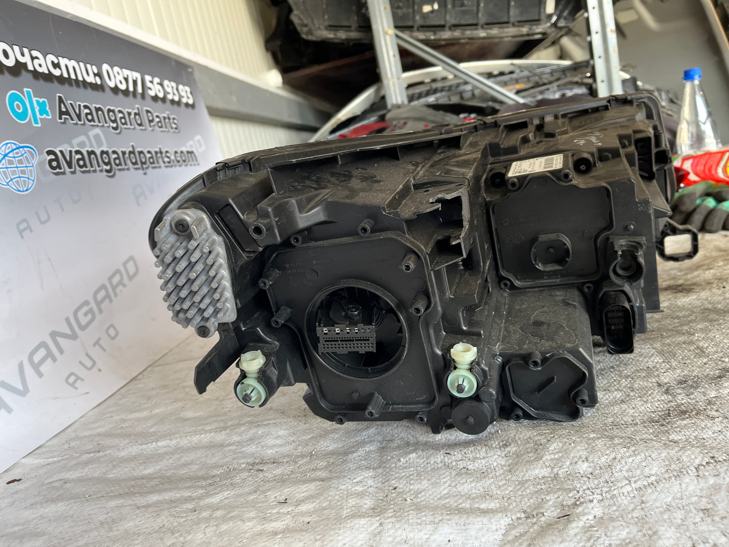 Фар Volkswagen tiguan 3 24-