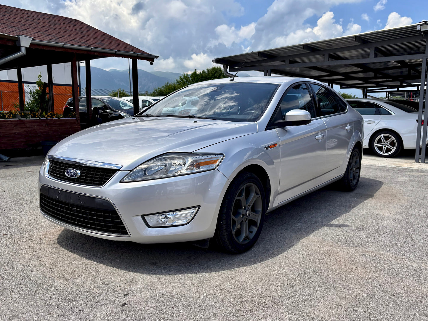 FORD MONDEO