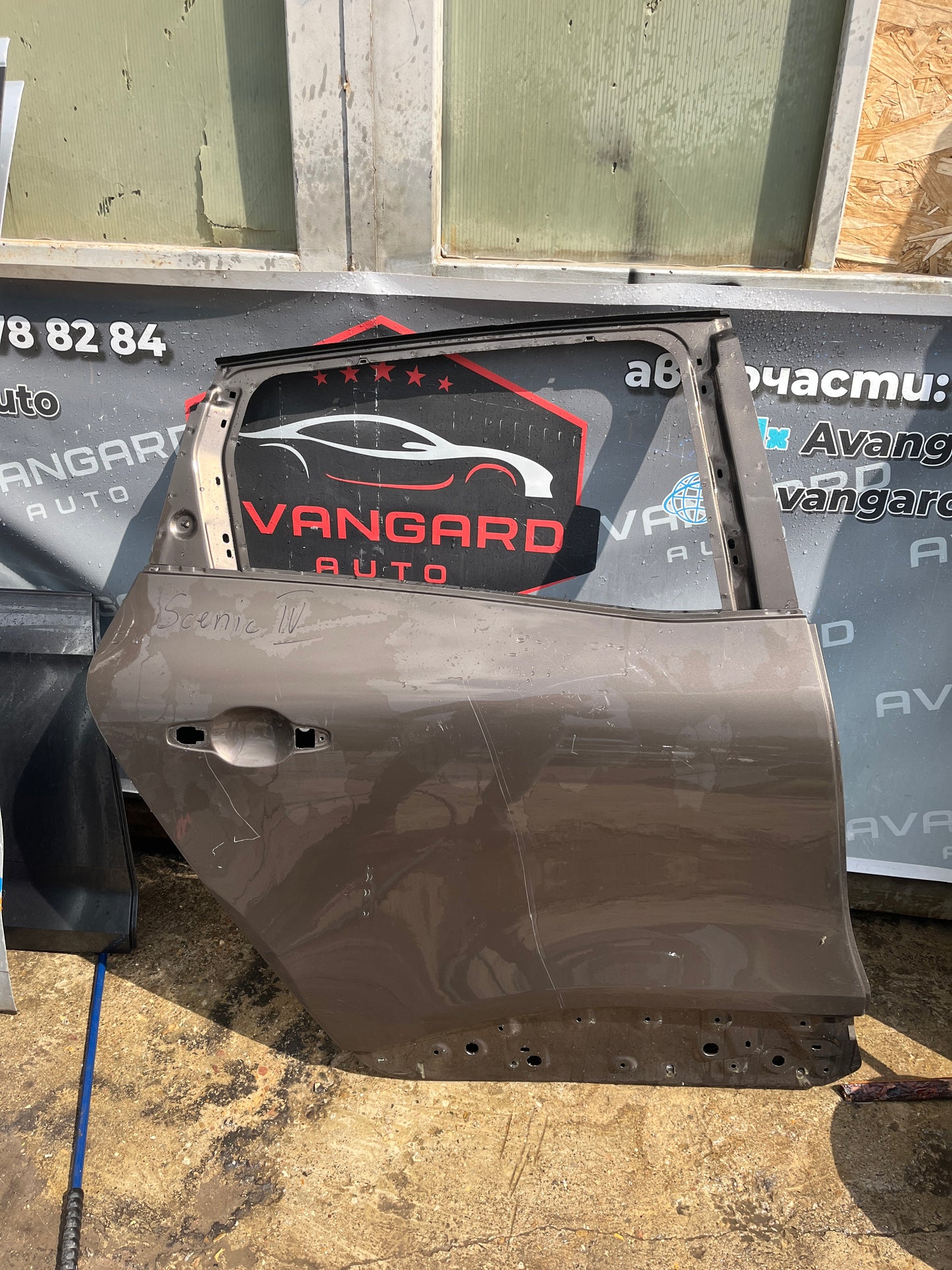 Задна дясна врата Renault Grand Scenic 4