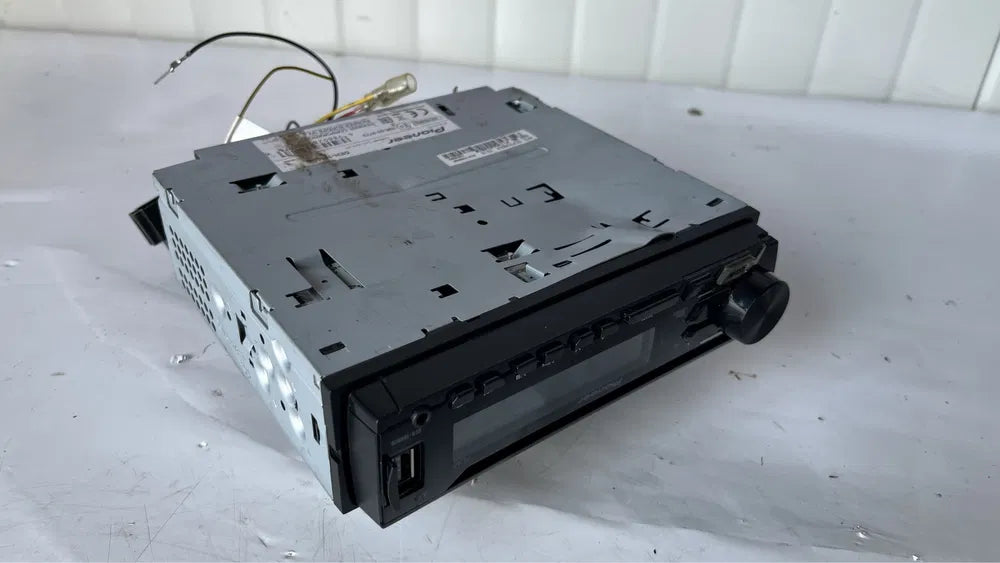 Радио/CD Player Pioneer DEH-1900UBB