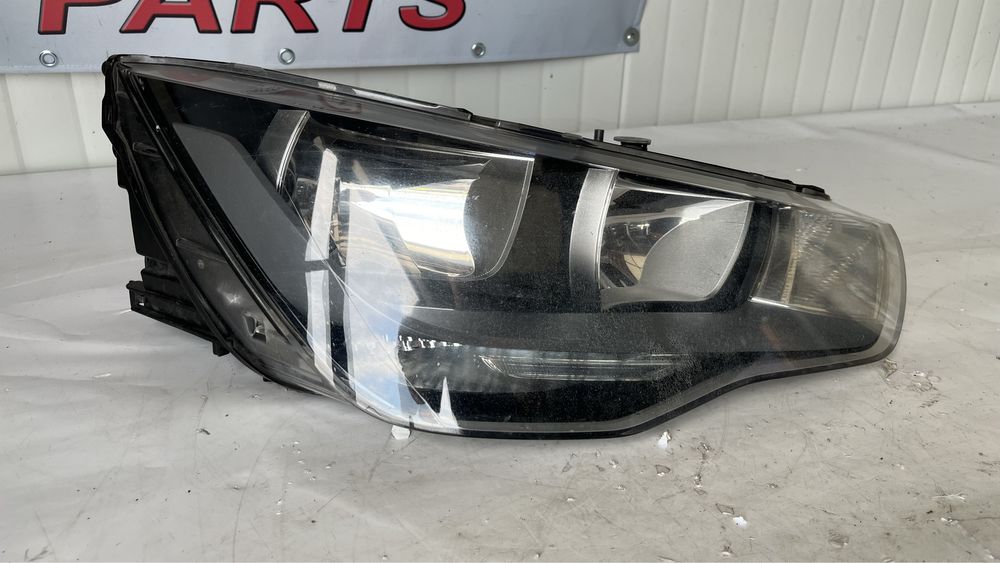 Ляв и 2 броя десен фар Audi A1 (2010-2015)