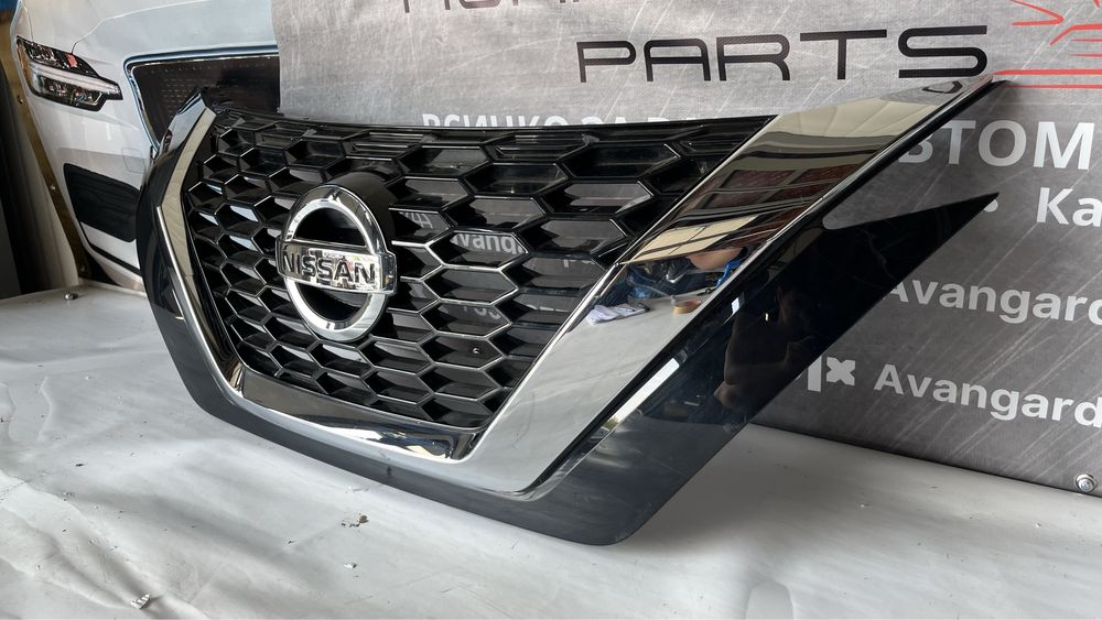 Маска Nissan Juke 2 (2019-2023)