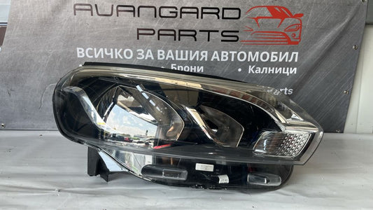 Ляв и десен фар Toyota Proace 2016-