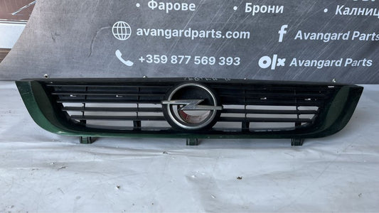 Решетка Opel Vectra B 1995-2002