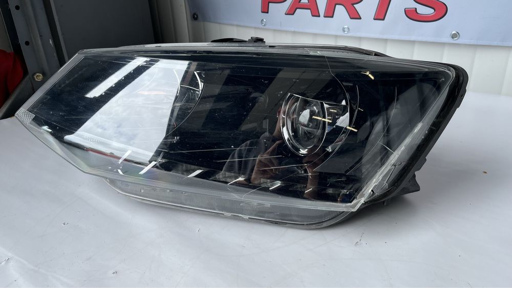 Ляв фар за Skoda Fabia 3 (2015-2022)