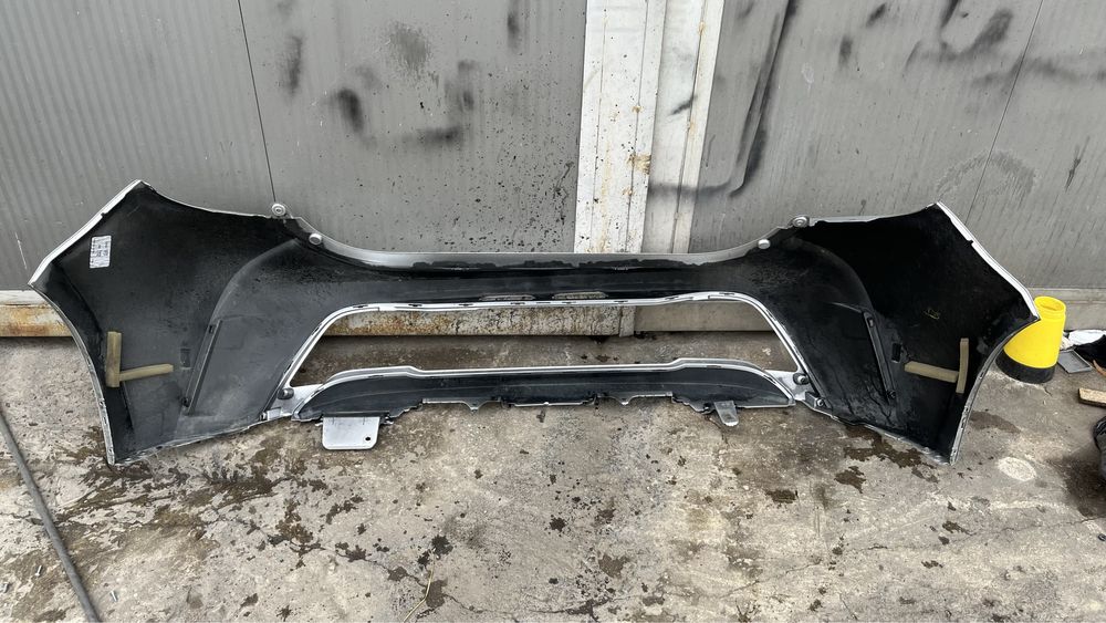 2 броя задна броня Toyota Corolla E210 2018-