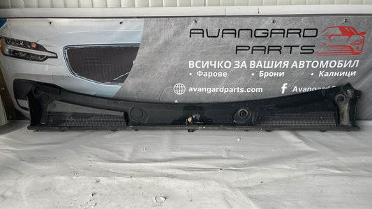 Решетка под чистачките Renault Traffic 3 2014-