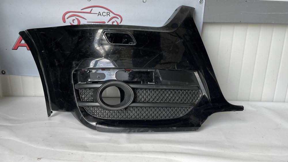 2 броя десен ъгъл за предна броня Audi Q3 (2011-2014)
