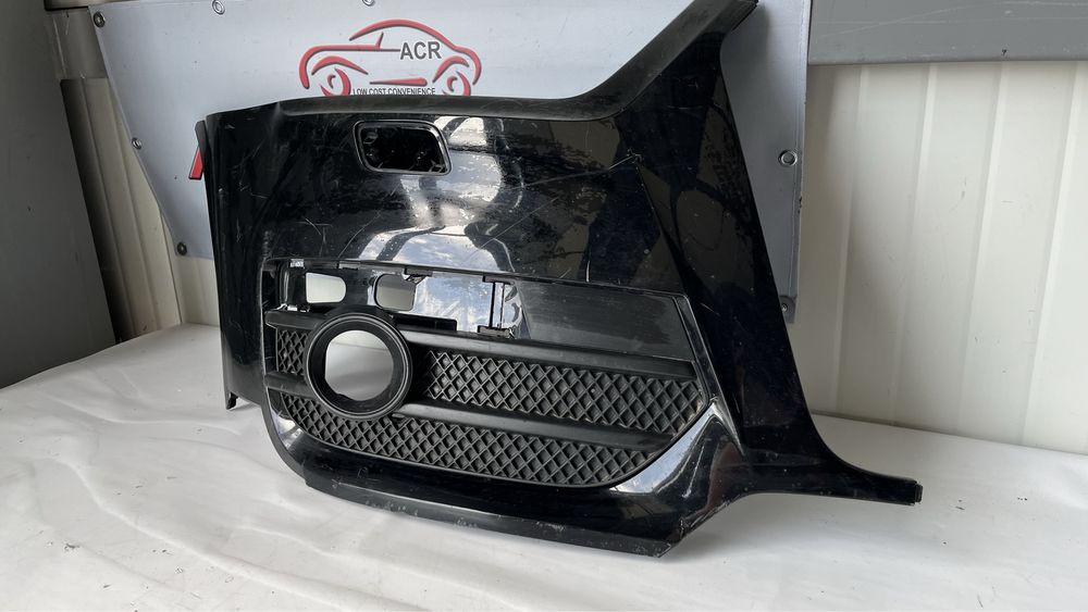 2 броя десен ъгъл за предна броня Audi Q3 (2011-2014)