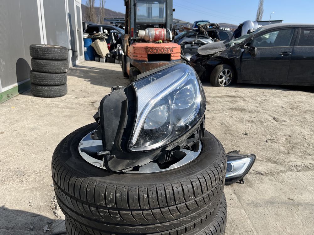 Ляв и 2 броя десен фар Mercedes GLC W253 2015-