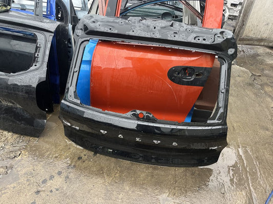 Капак,багажник,врата Volvo XC40 2бр