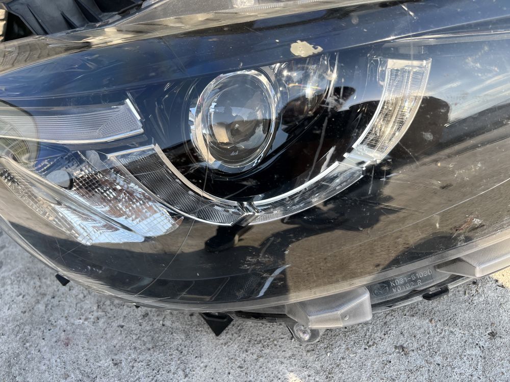2 броя десен фар Mazda CX5