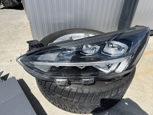 Фар Ford Focus Full Led 2020