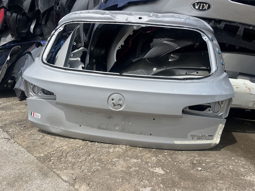 Капак,багажник Fiat Tipo Cross 2бр
