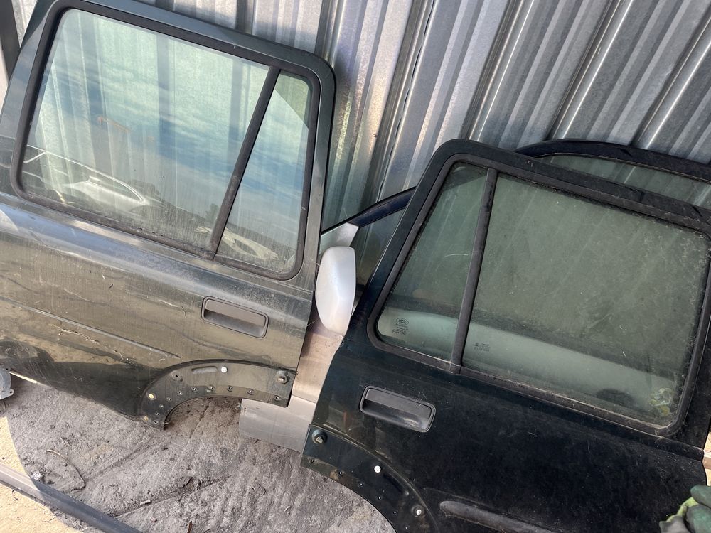 Врата Land Rover Freelander