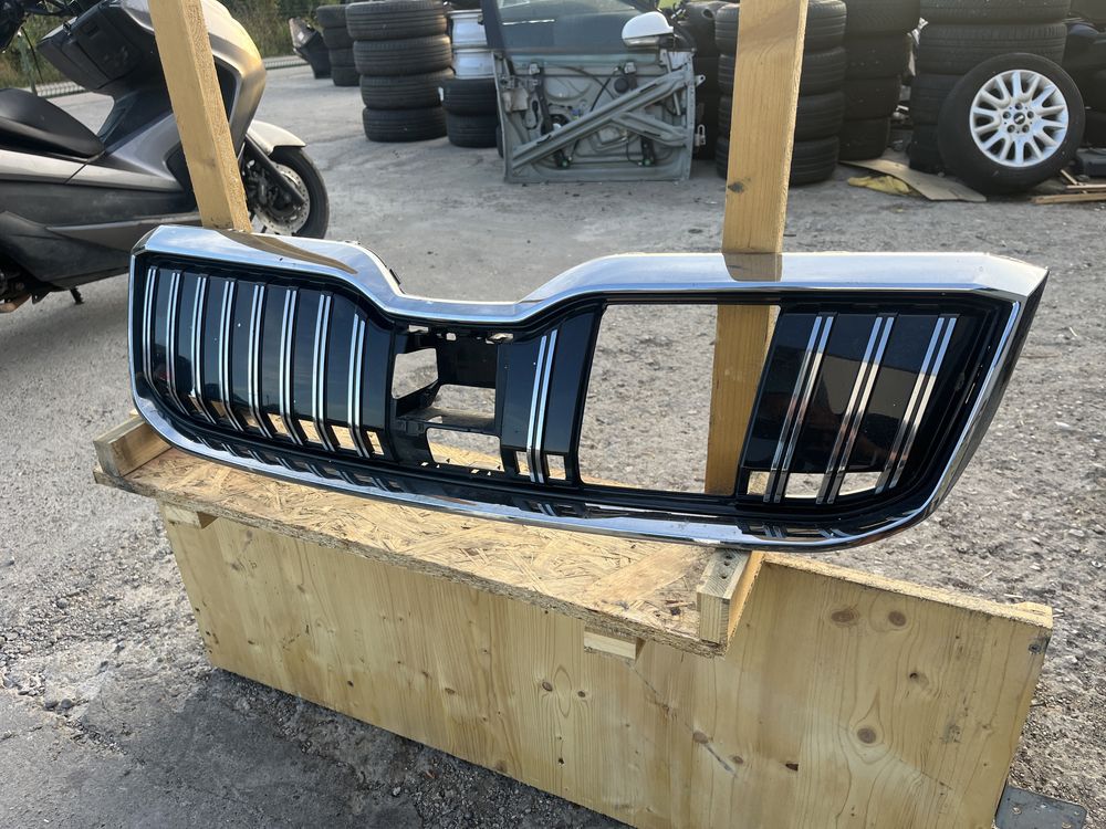 Решетка Skoda Super B 2021г