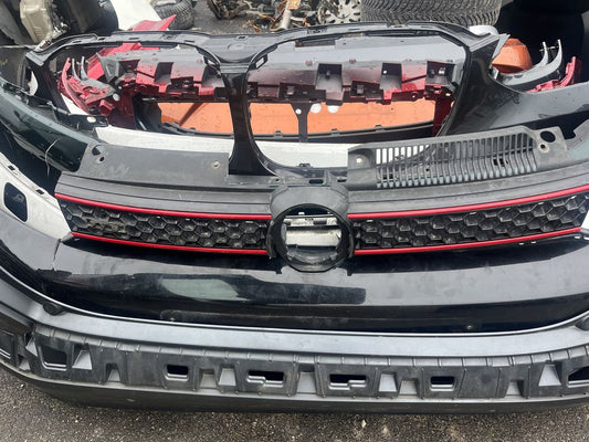 Решетка Volkswagen Golf 6 GTI 2009-