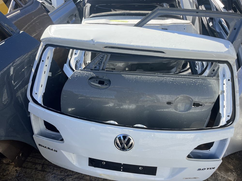 Капак,багажник VW Sharan 2011- 2бр