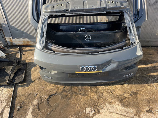 Капак,багажник Audi Q3 2022г