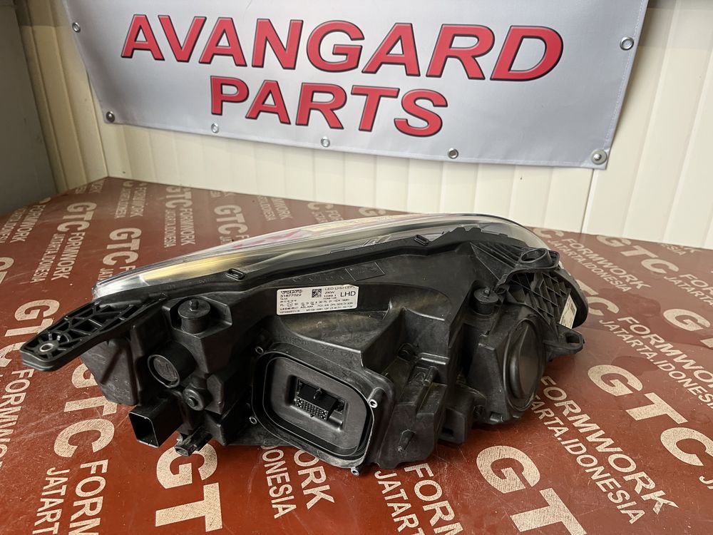 Фар Volvo V40 Full Led System