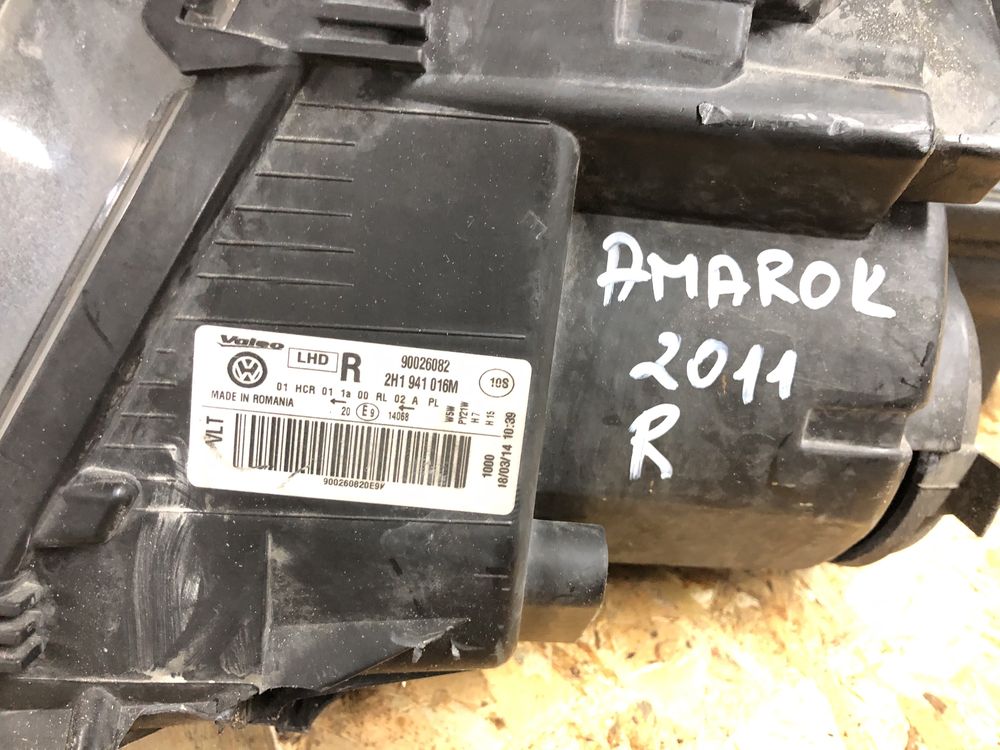 Фар за Volkswagen Amarok 2011