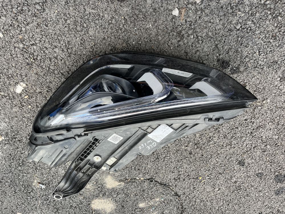 Ляв и десен фар Mercedes GLE W167 2019-