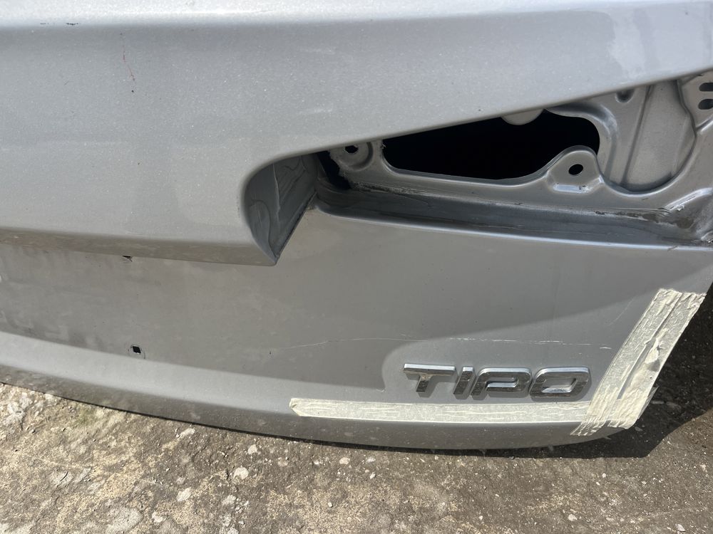 Капак,багажник Fiat Tipo Cross 2бр