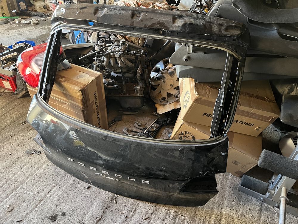 Заден капак,багажник Porsche Macan
