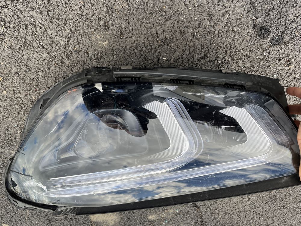 Ляв и десен фар Mercedes GLE W167 2019-