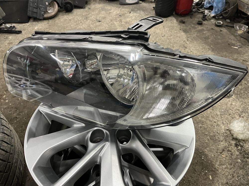 Фар BMW E87 1 серия 2бр налични