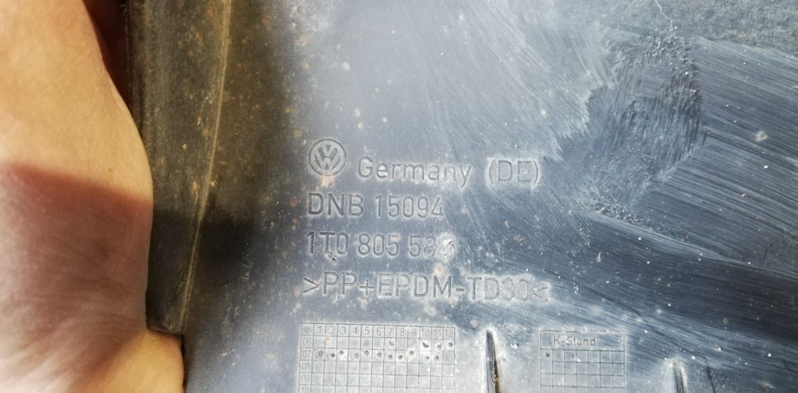 Предна лява вежда VW Touran Cross 2003-2010